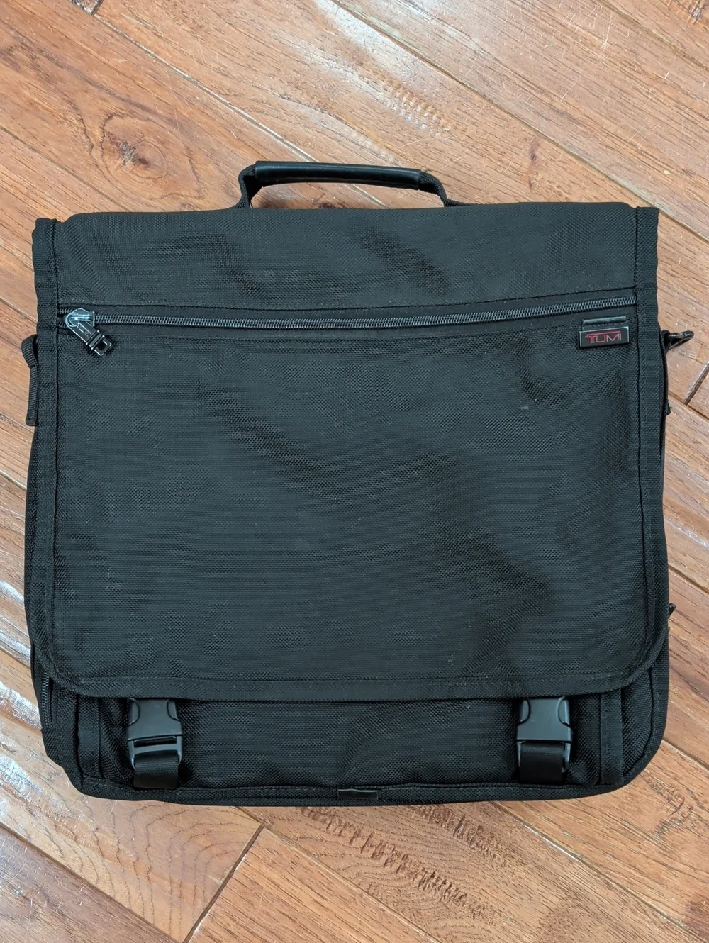 TUMI Black Men's Laptop Messenger Everyday Bag